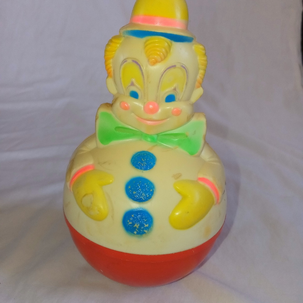 1977 SANITOY PLASTIC WEIGHTED TOPSY TURBY PLASTIC